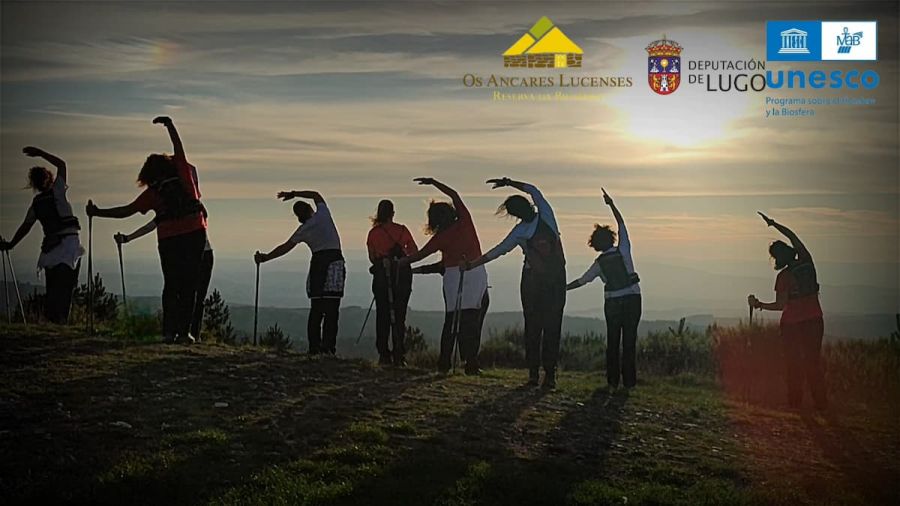 No Solpor camiñando Xuntas pola Reserva Bisofera Ancares